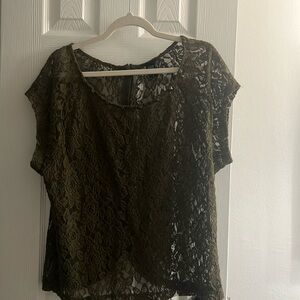 Torrid size 0 green lace shirt